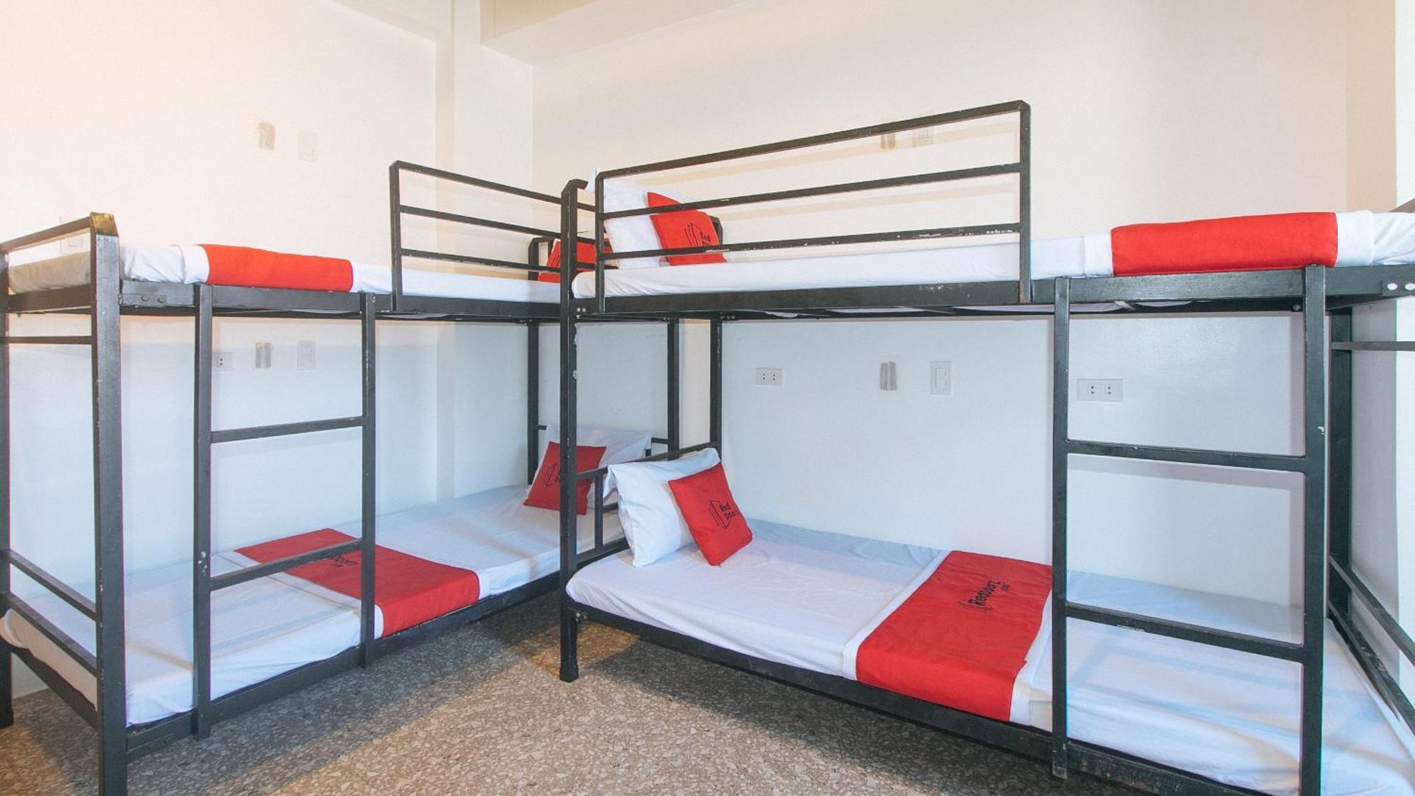 Reddoorz Near Lrt 2 Antipolo Station Hotel Exterior foto